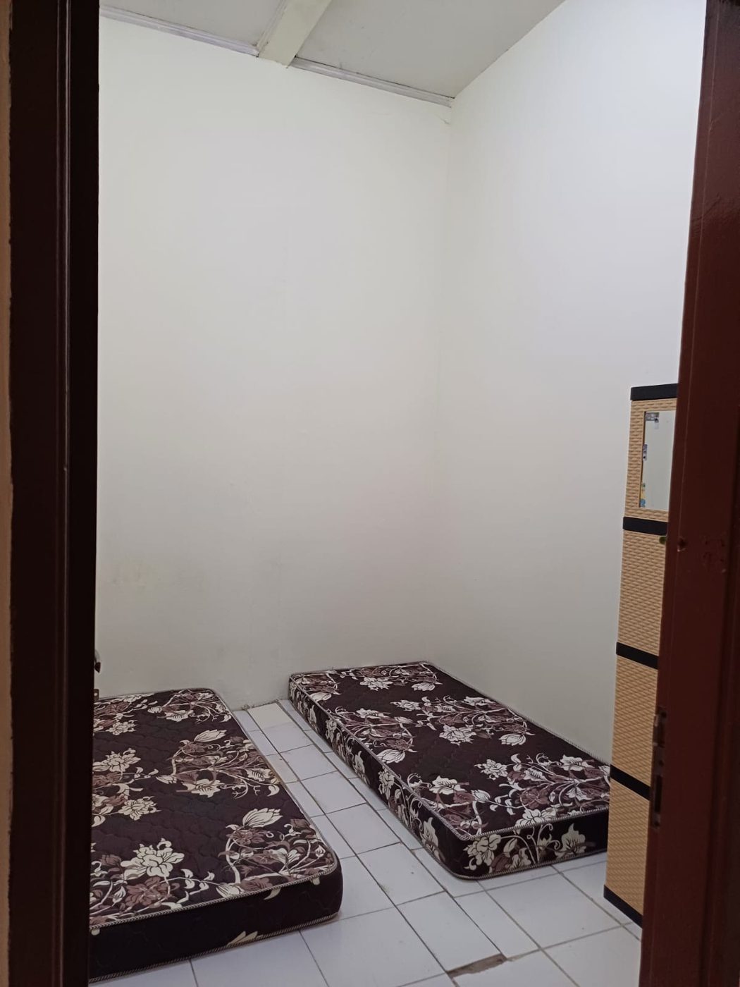 Fasilitas Kamar Kasur & Lemari